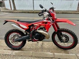 3-04　Beta　X-Trainer250LD　ワンオーナー　S3チャンバー・ガードパーツ付